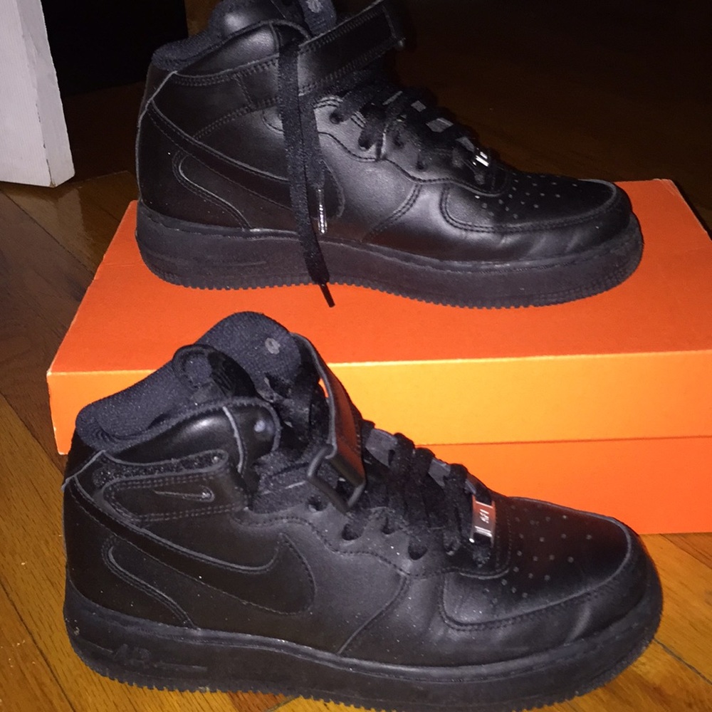 Air Force 1 black high tops